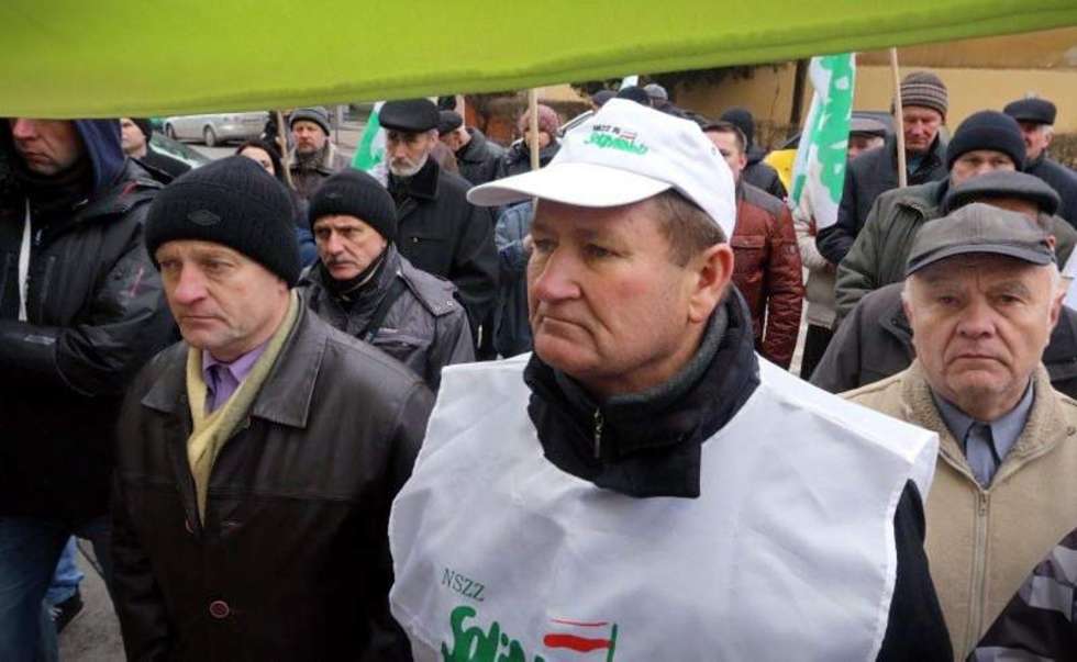  Protest rolników pod UW w Lublinie (zdjęcie 10) - Autor: Wojciech Nieśpiałowski