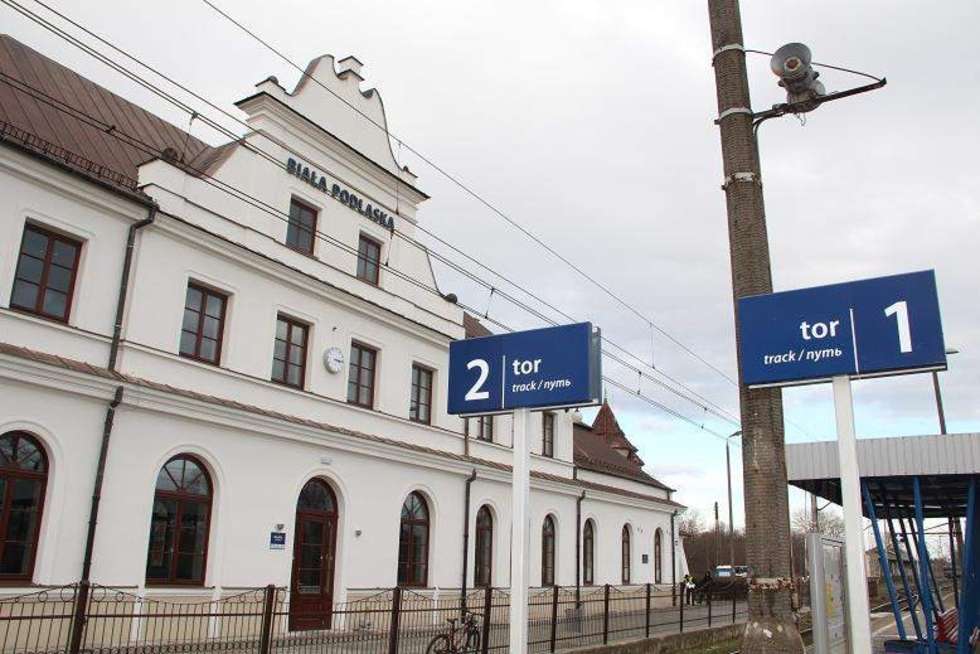 Odnowiony dworzec PKP w Białej Podlaskiej już otwarty  (zdjęcie 14) - Autor: E.Burda 