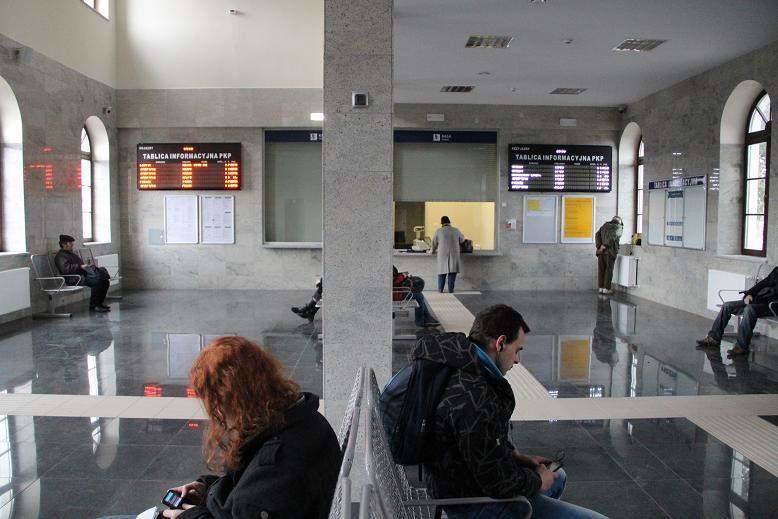 Odnowiony dworzec PKP w Białej Podlaskiej już otwarty 