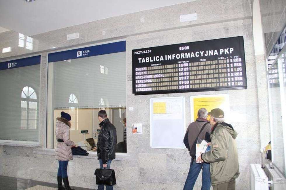  Odnowiony dworzec PKP w Białej Podlaskiej już otwarty  (zdjęcie 9) - Autor: E.Burda 