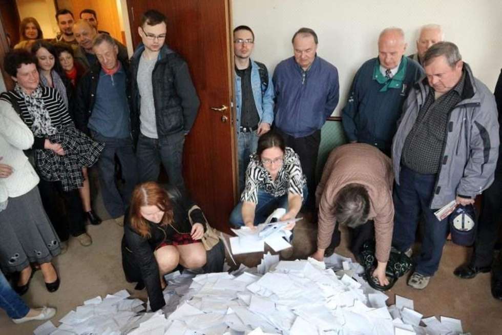  Losowanie mieszkania w naszej loterii (zdjęcie 7) - Autor: Wojciech Nieśpiałowski