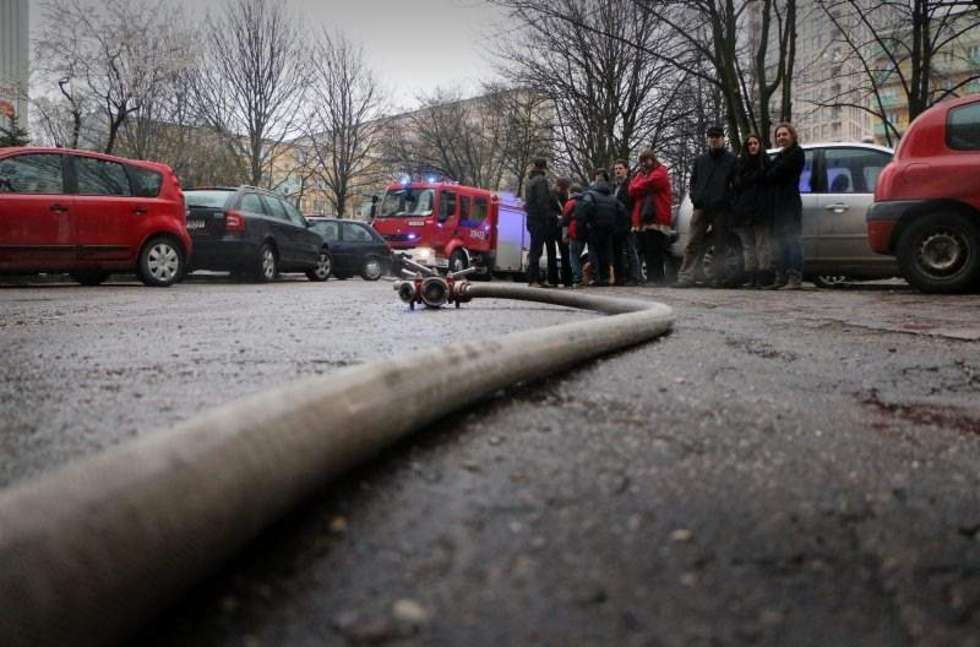  Pożar w bloku na LSM (zdjęcie 5) - Autor: Wojciech Nieśpiałowski