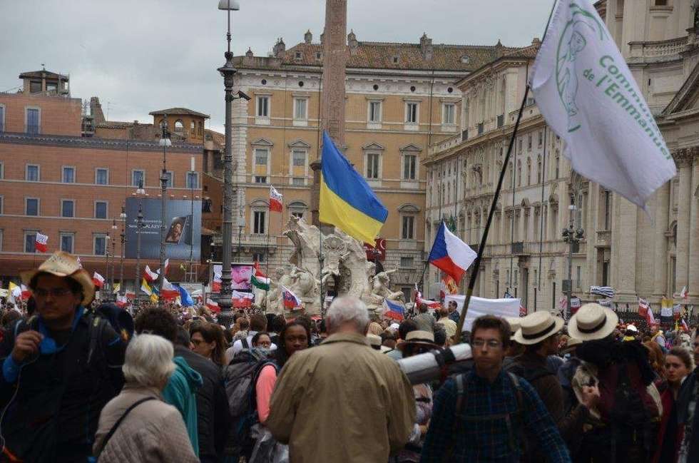  Kanonizacja Jana Pawła II: Tłumy w Rzymie (zdjęcie 18) - Autor: Internauta Tomasz