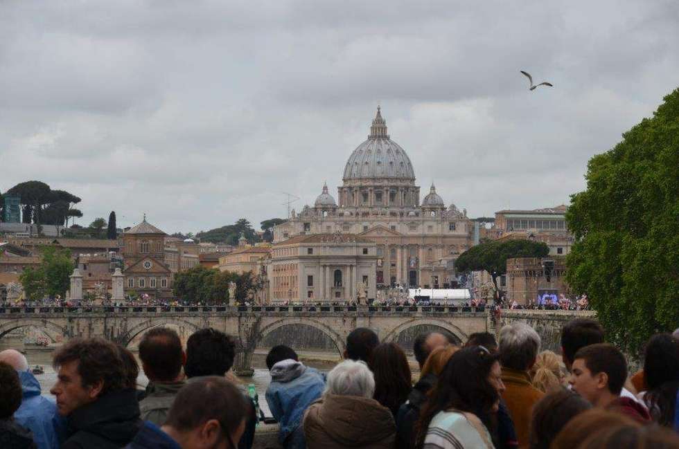  Kanonizacja Jana Pawła II: Tłumy w Rzymie (zdjęcie 24) - Autor: Internauta Tomasz