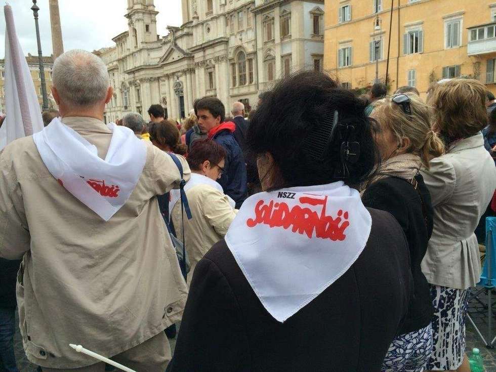  Kanonizacja Jana Pawła II: Tłumy w Rzymie (zdjęcie 50) - Autor: Internauta Tomasz