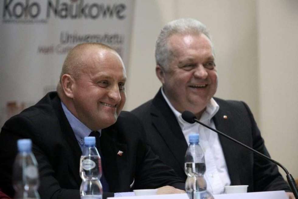  Debata kandydatów na posłów do PE (zdjęcie 12) - Autor: Wojciech Nieśpiałowski