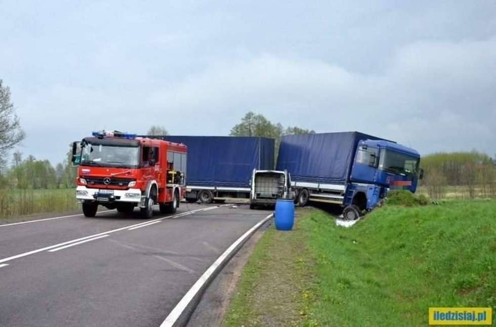  Wypadek w Kąkolewnicy (zdjęcie 5) - Autor: Mariusz Szczygieł/iledzisiaj.pl
