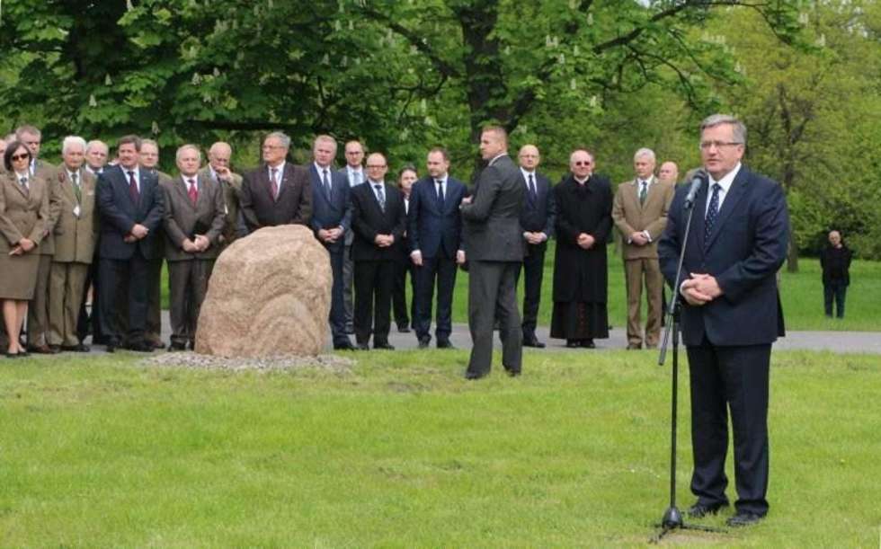  Prezydent Komorowski posadził Dąb Wolności w Lublinie (zdjęcie 12) - Autor: Wojciech Nieśpiałowski