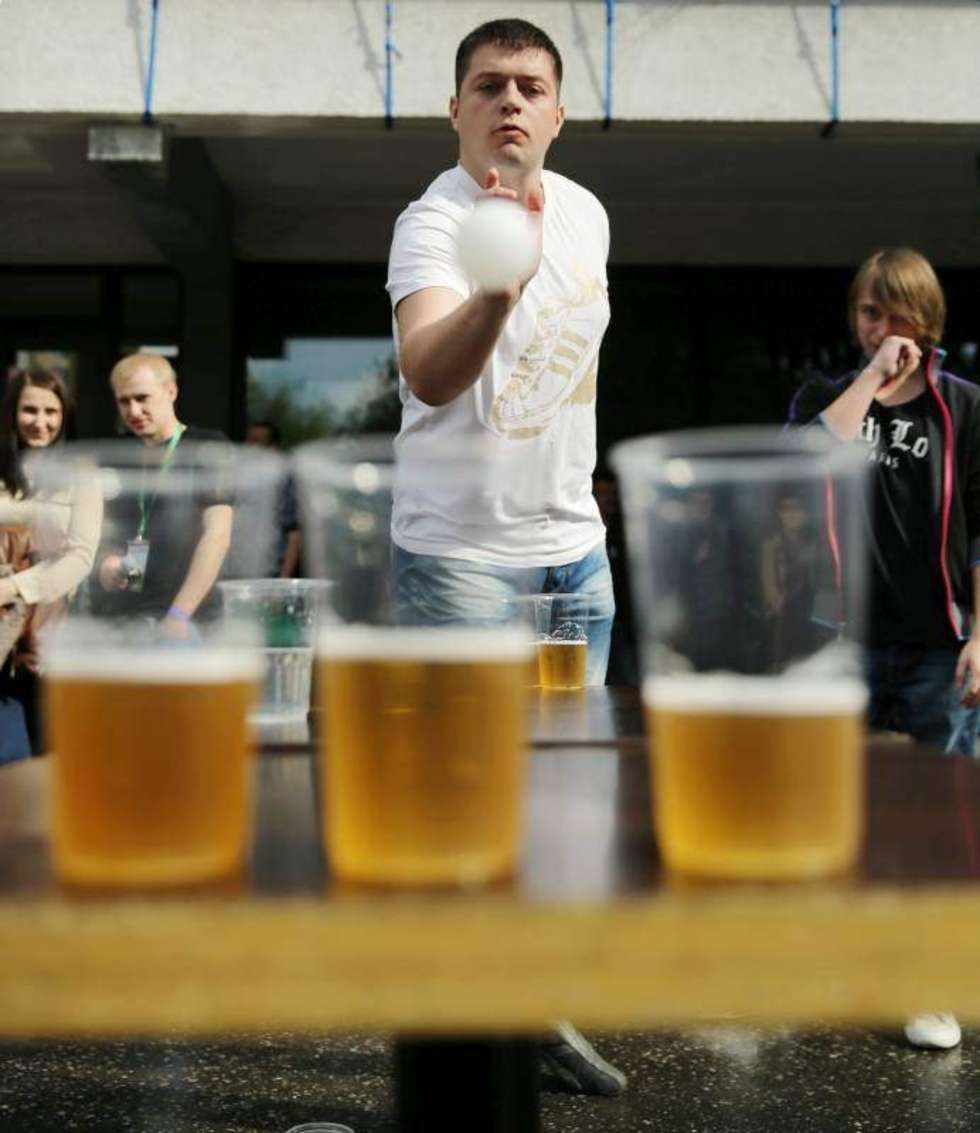  Beer-pong - piwny konkurs (zdjęcie 5) - Autor: Maciej Kaczanowski