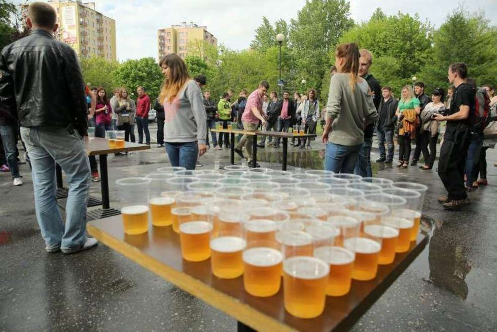  Beer-pong - piwny konkurs (zdjęcie 8) - Autor: Maciej Kaczanowski