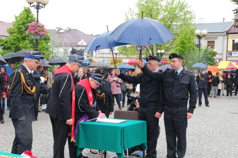  W sobotę w Białej Podlaskiej odbyły się ogólnopolskie obchody Dnia Strażaka połączone z  jubileuszem 140-lecia bialskiej straży pożarnej 