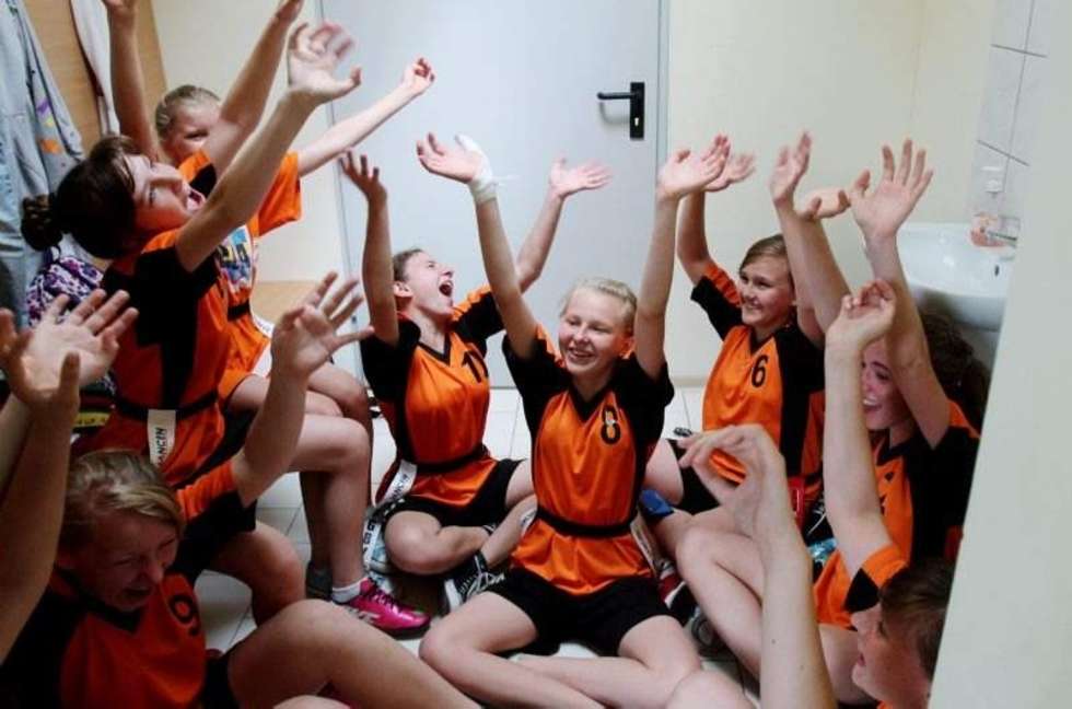  Turniej dziewcząt w rugby TAG (zdjęcie 4) - Autor: Dorota Awiorko - Klimek
