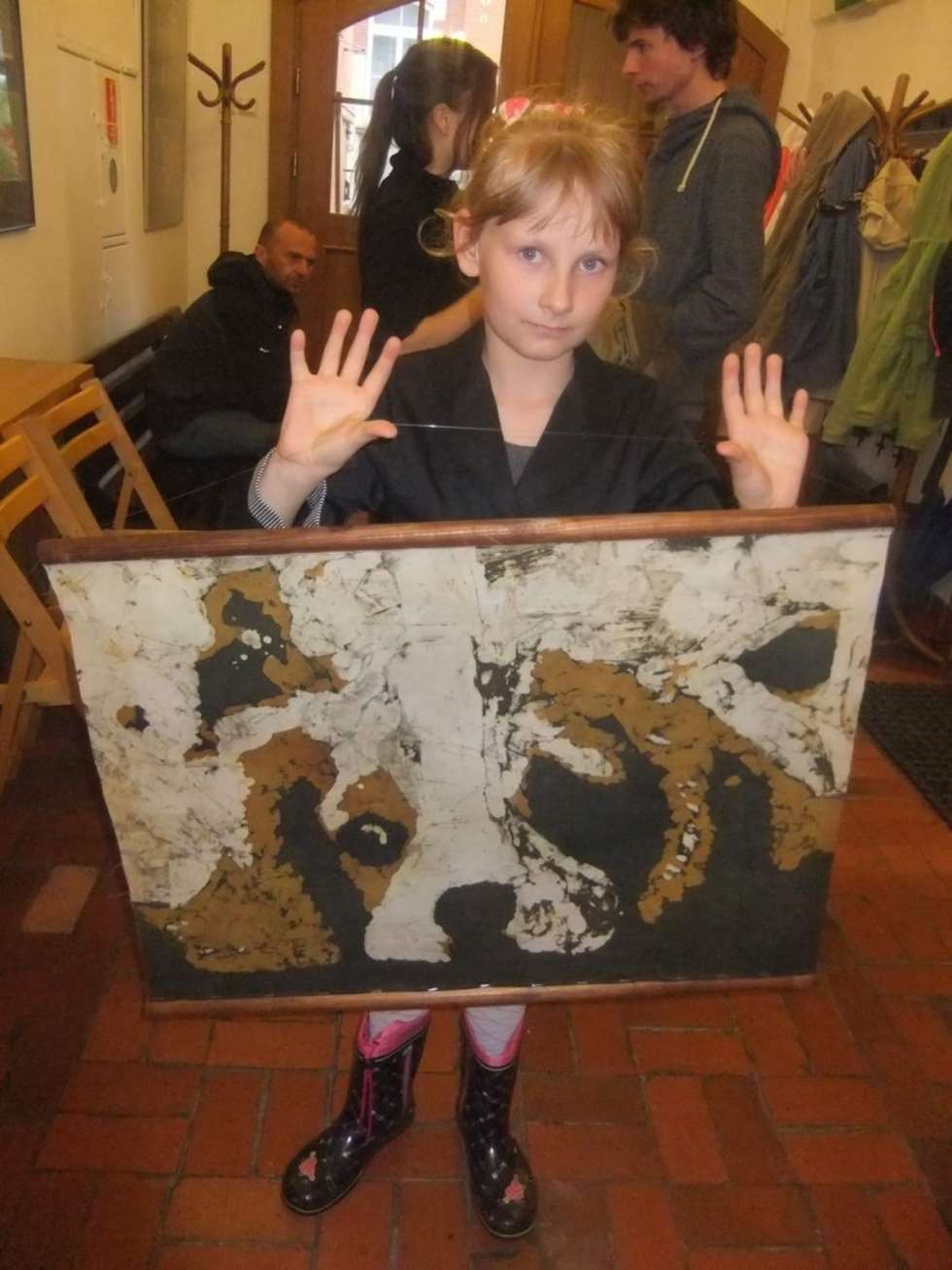 Zuzia Brzezicka, lat 9 i jej batik