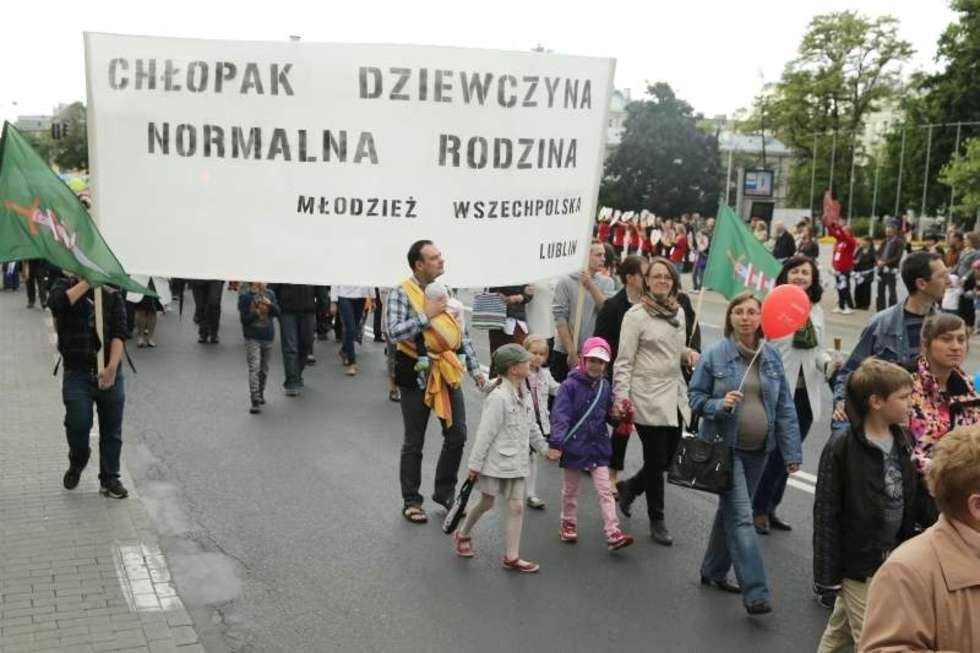  Marsz Dla Życia i Rodziny i zbieranie monet (zdjęcie 3) - Autor: Maciej Kaczanowski