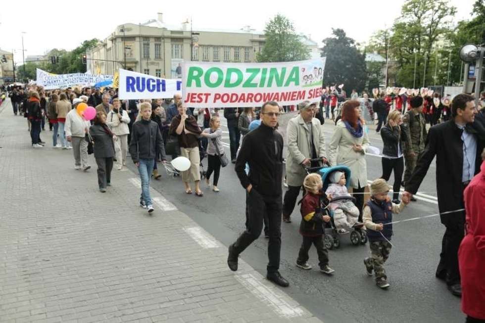  Marsz Dla Życia i Rodziny i zbieranie monet (zdjęcie 6) - Autor: Maciej Kaczanowski