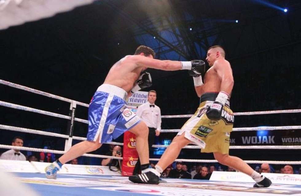  Gala Wojak Boxing Night w hali Globus (zdjęcie 13) - Autor: Wojciech Nieśpiałowski
