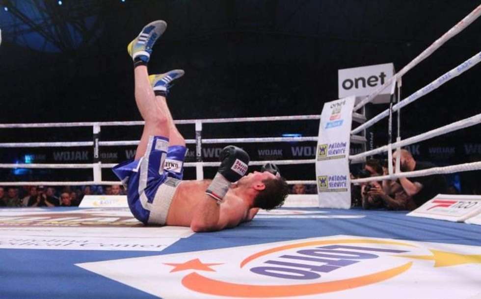  Gala Wojak Boxing Night w hali Globus (zdjęcie 24) - Autor: Wojciech Nieśpiałowski