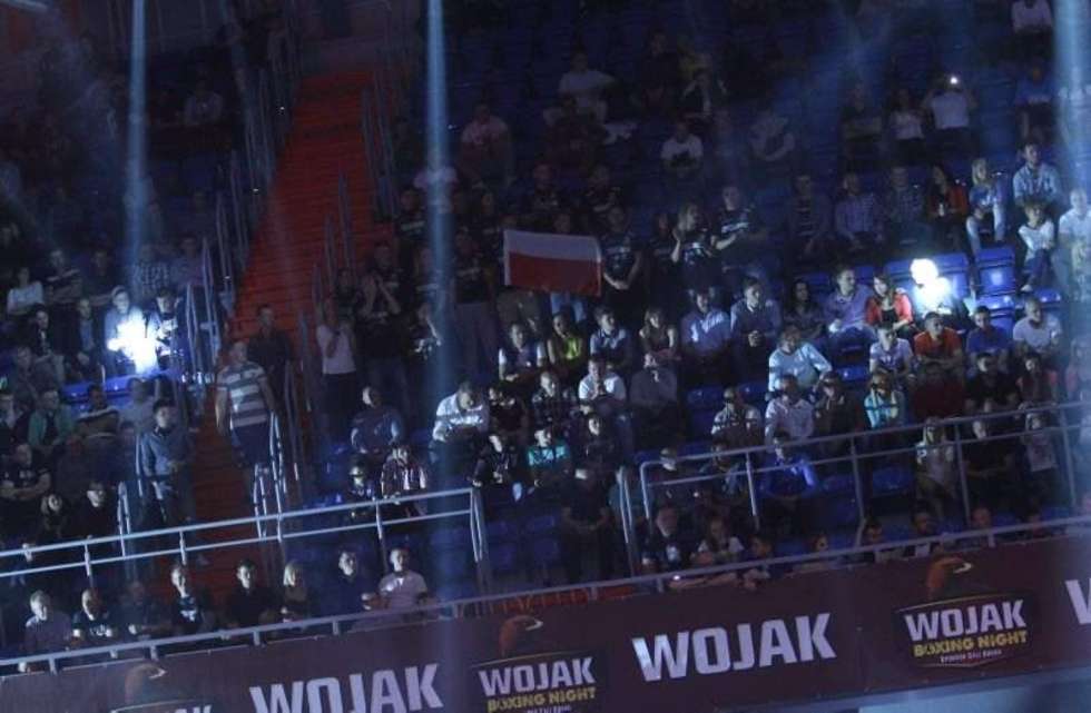 Gala Wojak Boxing Night w hali Globus (zdjęcie 6) - Autor: Wojciech Nieśpiałowski