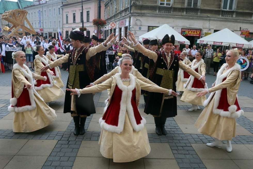  XXIX Międzynarodowe Spotkania Folklorystyczne (zdjęcie 4) - Autor: Wojciech Nieśpiałowski