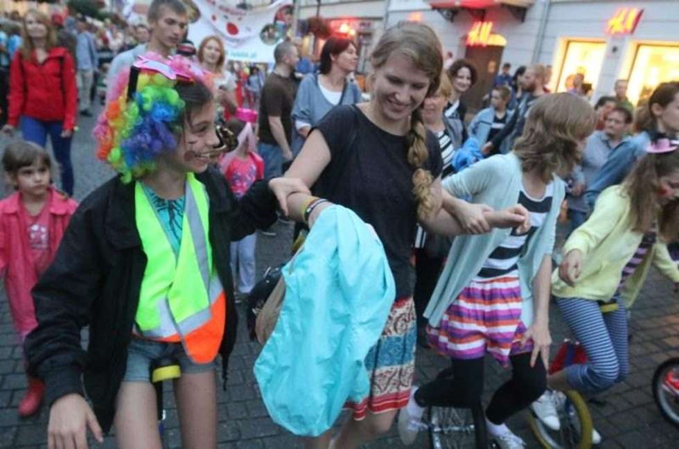  Carnaval Sztuk-Mistrzów. Parada kulgarska (zdjęcie 6) - Autor: Wojciech Nieśpiałowski