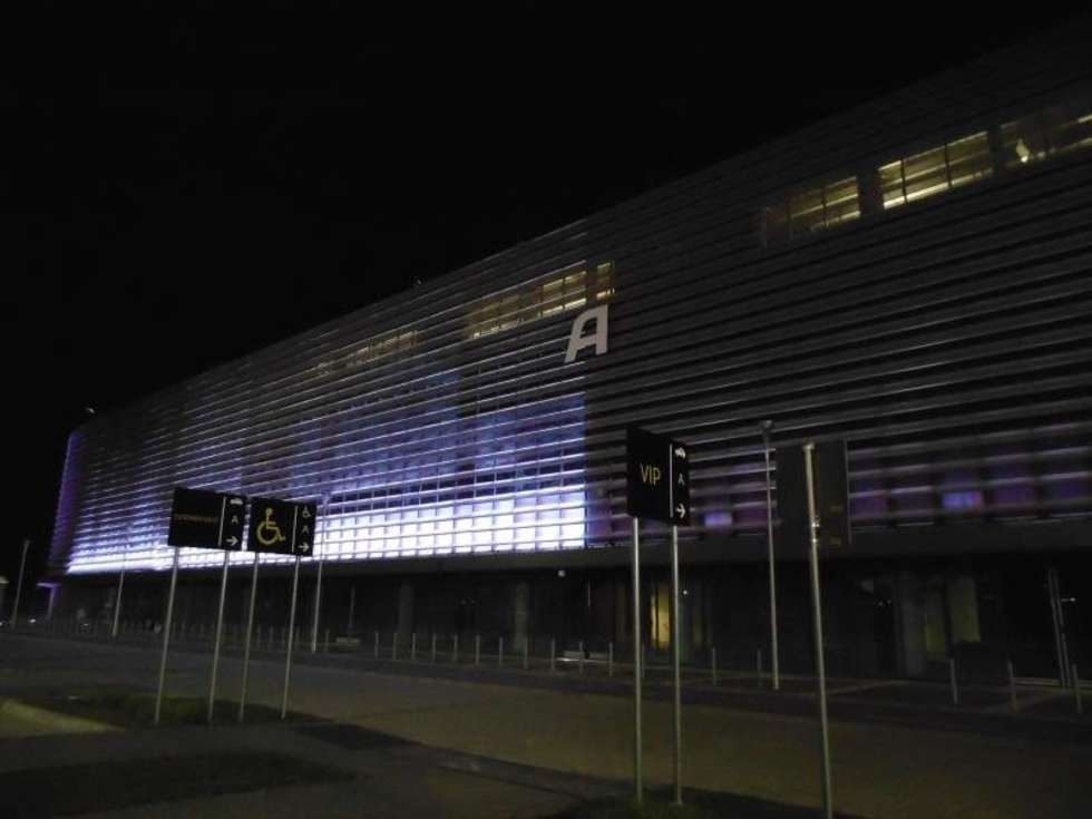  Testy podświetlenia nowego stadionu w Lublinie (zdjęcie 5) - Autor: UM Lublin