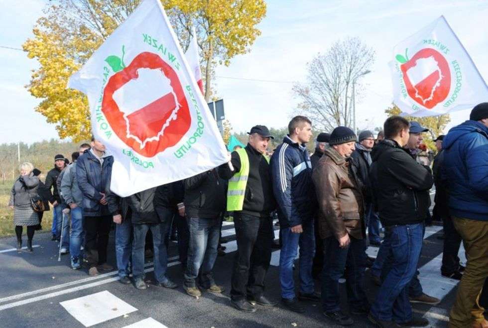 Protest sadowników. Blokada drogi w Annopolu (zdjęcie 4) - Autor: Małgorzata Suszko