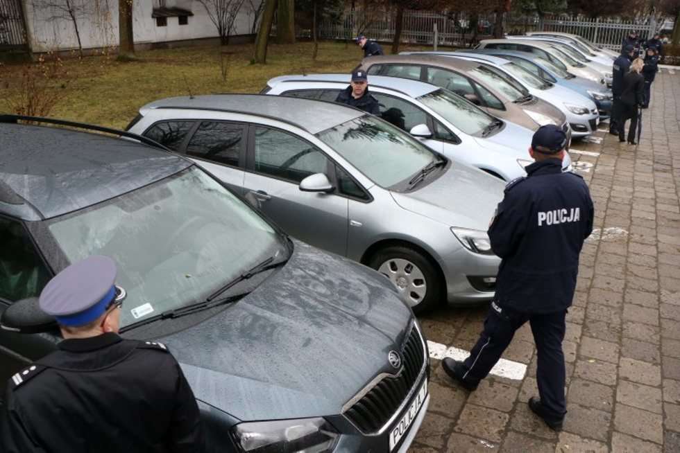  Nowe radiowozy dla lubelskich policjantów (zdjęcie 4) - Autor: Wojciech Nieśpiałowski