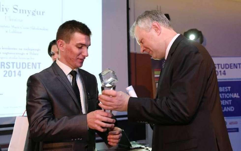  Student UMCS Vitaliy Smygur został nagrodzony w konkursie na najlepszego studenta zagranicznego w Polsce. Fot. Maciej Kaczanowski