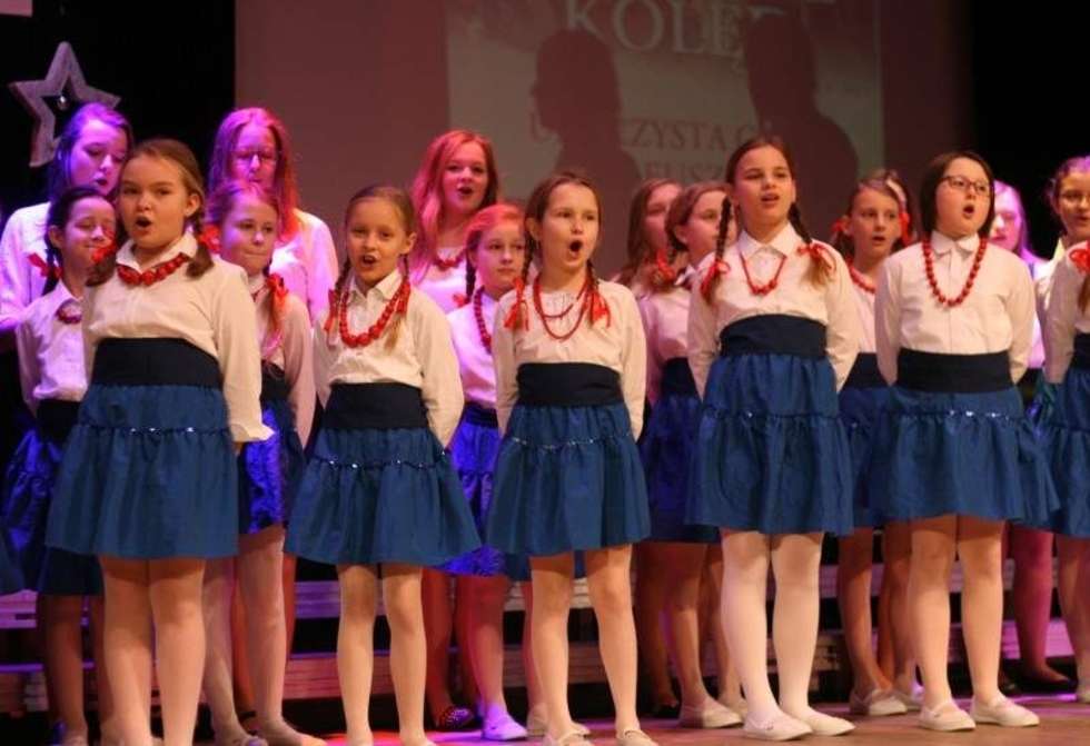  Music Club2, puławski chór dziecięcy prowadzony przez Renatę Szelewicką i Magdalenę Gawrońską