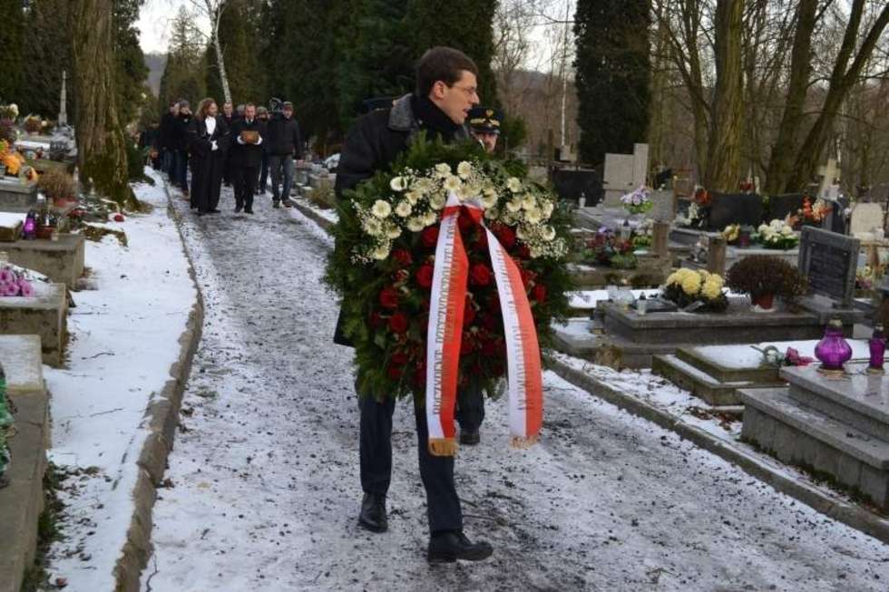  Pogrzeb Krzysztofa Krauzego w Kazimierzu Dolnym (zdjęcie 5) - Autor: ANNA E. SORIA/KAZIMIERSKI PORTAL INTERNETOWY