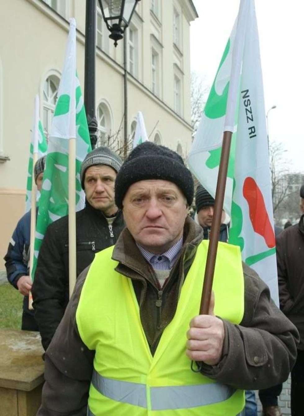  Pikieta rolników przed Urzędem wojewódzkim w Lublinie. Fot. Maciej Kaczanowski