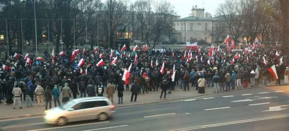  W Narodowy Dzień Pamięci "Żołnierzy Wyklętych&#8221;  narodowcy zorganizowali dużą demonstrację i marsz pamięci, który wyruszył z pl. Litewskiego w Lublinie. Fot. Maciej Kaczanowski