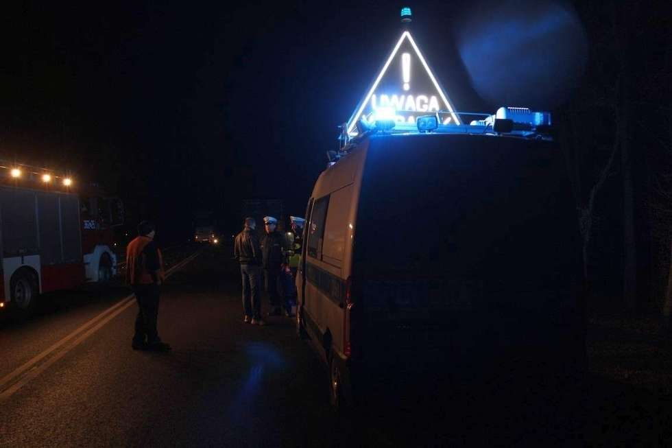  Wypadek w Janowie koło Chełma (zdjęcie 3) - Autor: dw