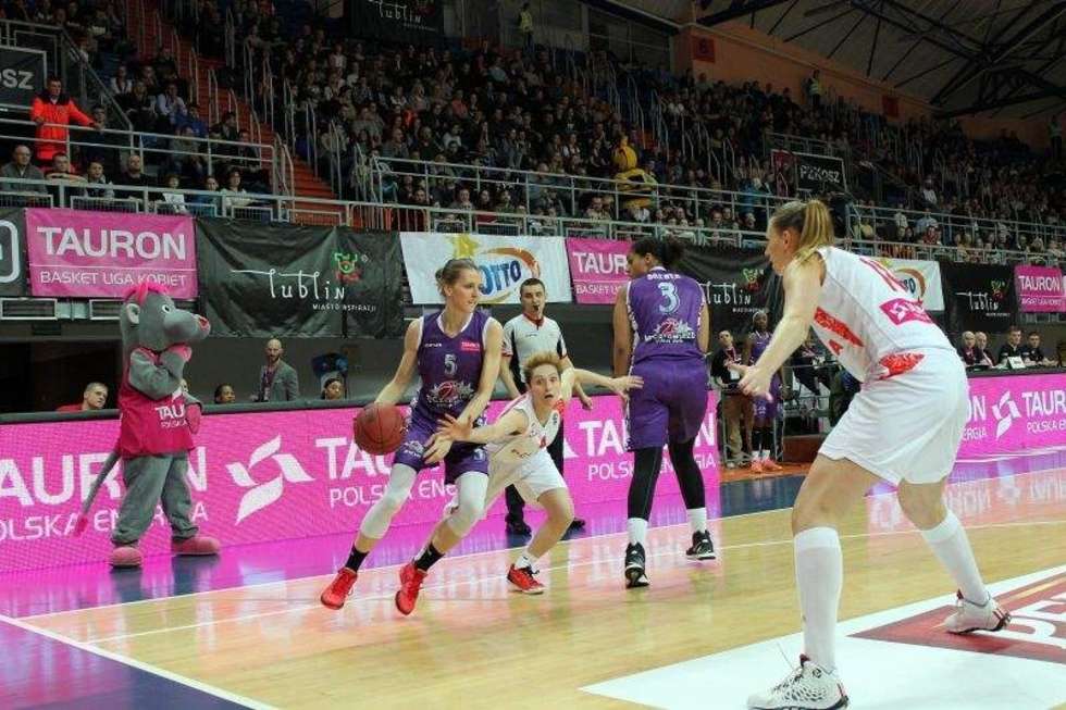  W rozegranym w Lublinie Meczu Gwiazd zagraniczne koszykarki pokonały reprezentację Polski 76:66