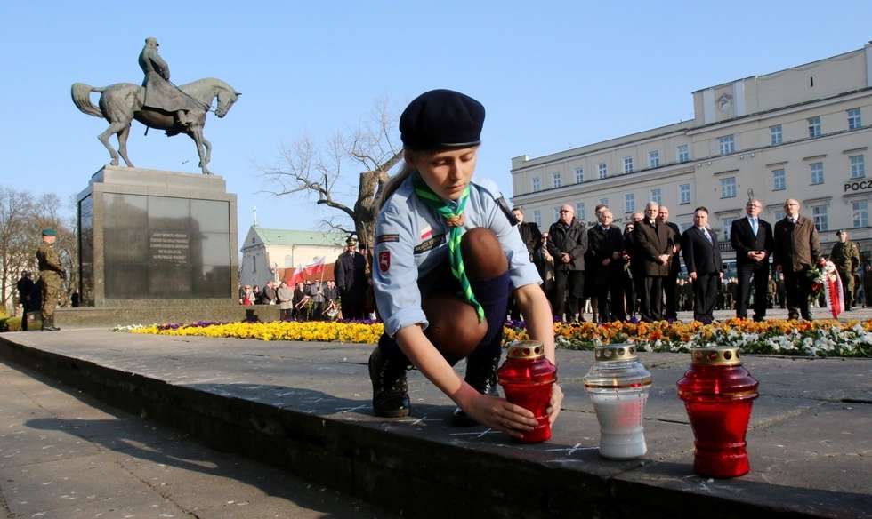  Lublin: Obchody 5. rocznicy katastrofy smoleńskiej (zdjęcie 20) - Autor: Dorota Awiorko