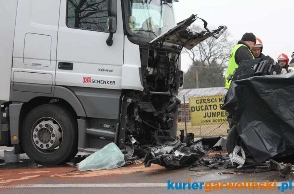  Tragiczny wypadek pod Garwolinem (zdjęcie 7) - Autor: kuriergarwolinski.pl