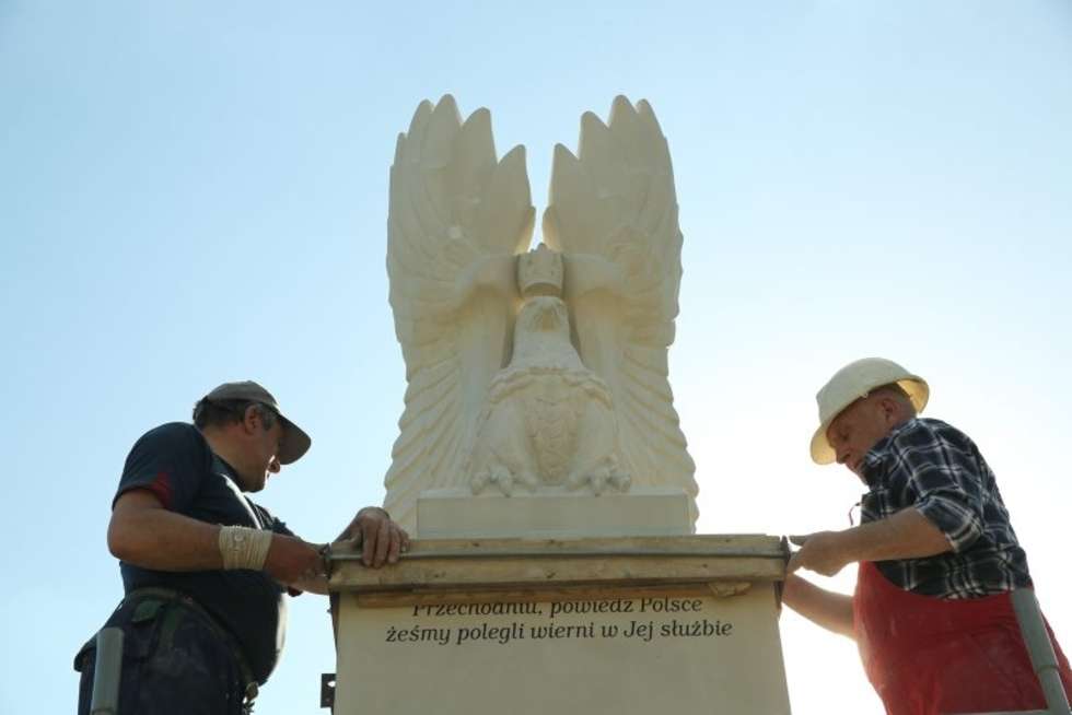  Replika orła z polskiego cmentarza (zdjęcie 289) - Autor: Maciej Kaczanowski