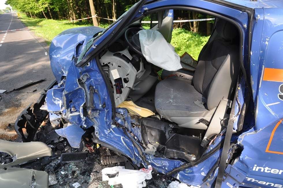  Wypadek w Pułankowicach. Zginął kierowca (zdjęcie 48) - Autor: policja Kraśnik
