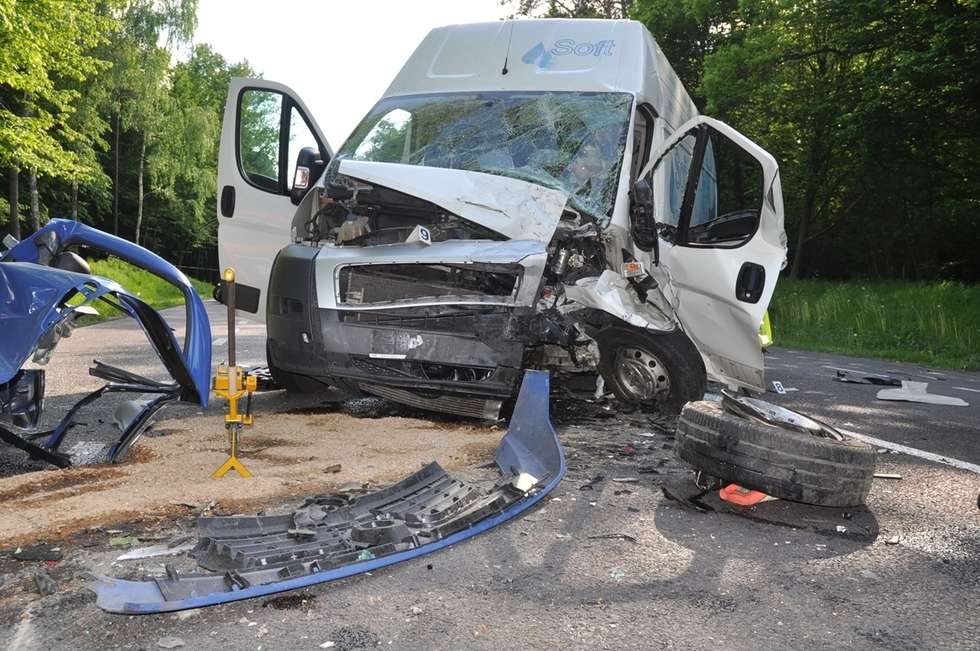  Wypadek w Pułankowicach. Zginął kierowca (zdjęcie 32) - Autor: policja Kraśnik