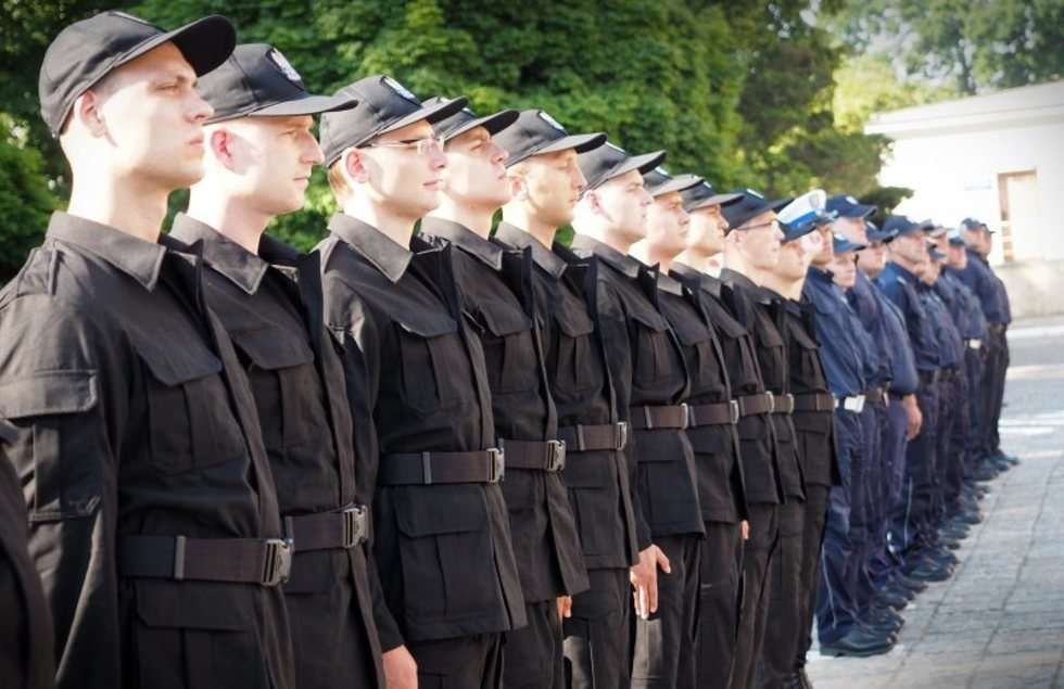  Ślubowanie policjantów (zdjęcie 10) - Autor: Wojciech Nieśpiałowski