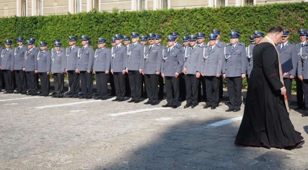  Ślubowanie policjantów (zdjęcie 9) - Autor: Wojciech Nieśpiałowski
