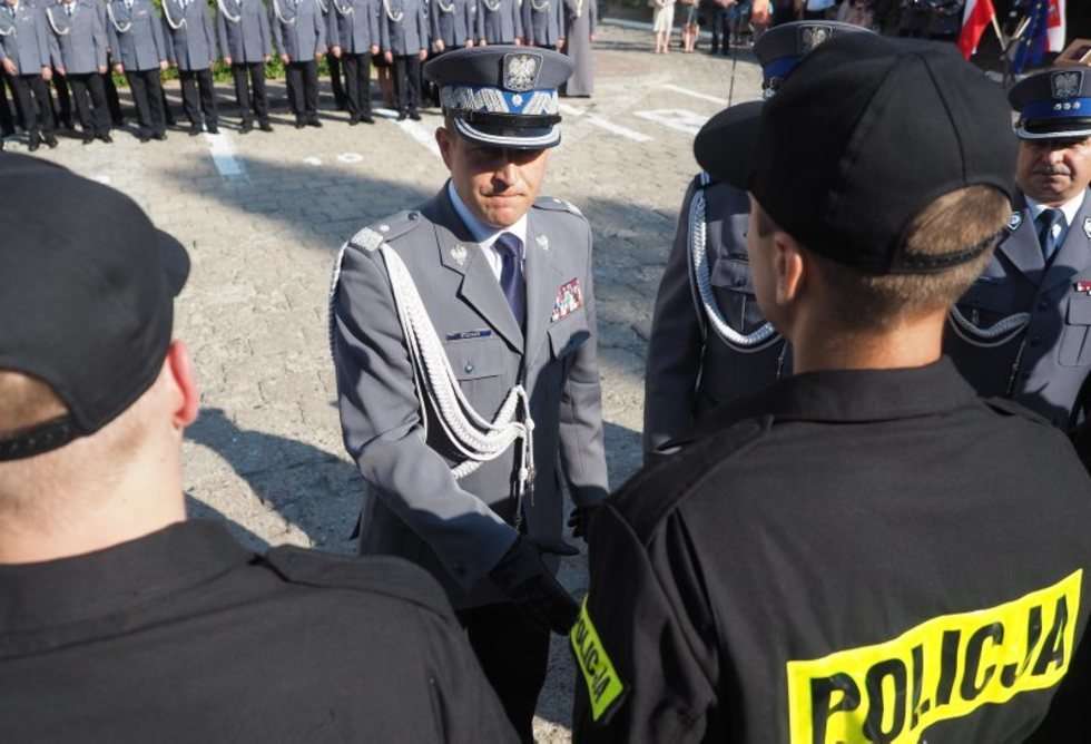  Ślubowanie policjantów (zdjęcie 7) - Autor: Wojciech Nieśpiałowski