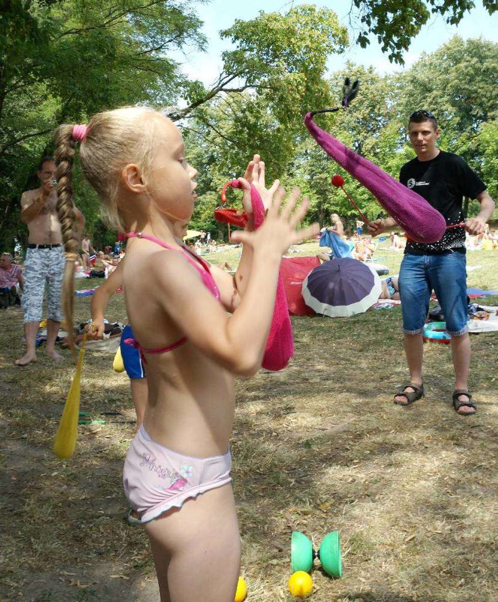  Festyny na Słonecznym Wrotkowie: Bezpieczne lato i  Eska Summer City (zdjęcie 2) - Autor: Maciej Kaczanowski