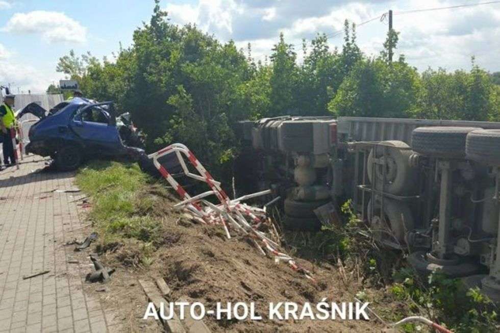  Wypadek w Annopolu (zdjęcie 5) - Autor: Auto-Hol Kraśnik