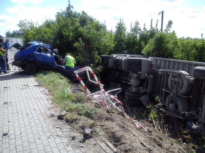 Wypadek w Annopolu - Autor: Policja