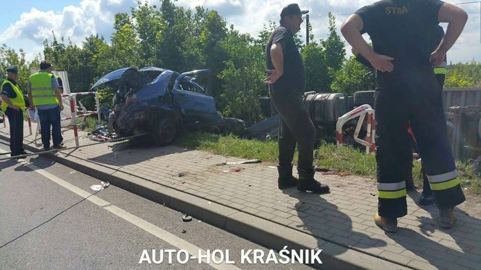  Wypadek w Annopolu (zdjęcie 4) - Autor: Auto-Hol Kraśnik
