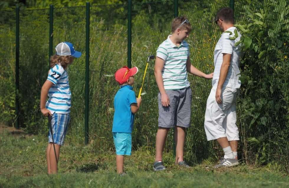  Turniej otwarcia pola golfowego nad Zalewem Zemborzyckim (zdjęcie 6) - Autor: Wojciech Nieśpiałowski