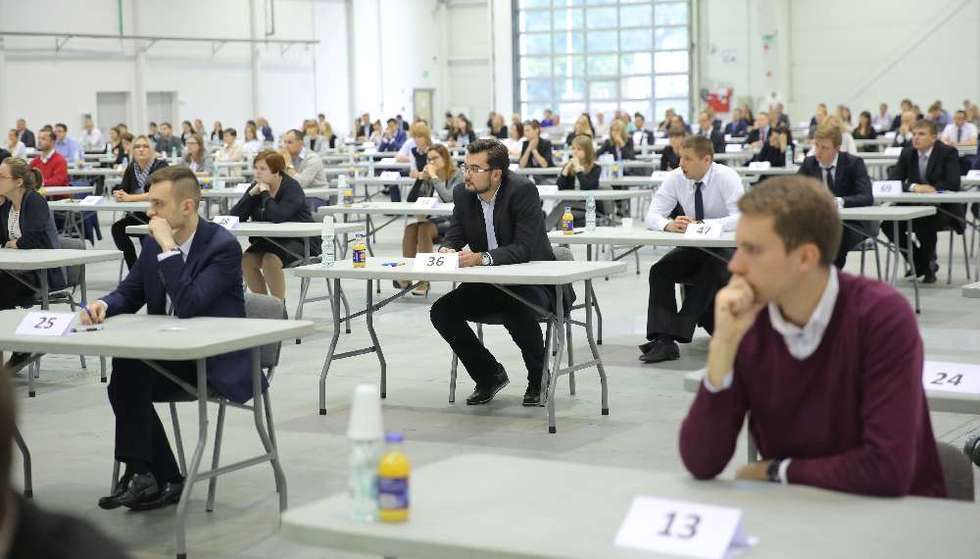  Egzamin na aplikacje radcowską: 237 osób rozwiązywało test (zdjęcie 14) - Autor: Maciej Kaczanowski
