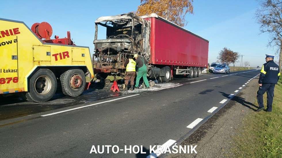  Polichna: Pożar ciężarówki (zdjęcie 4) - Autor: Auto-Hol Kraśnik