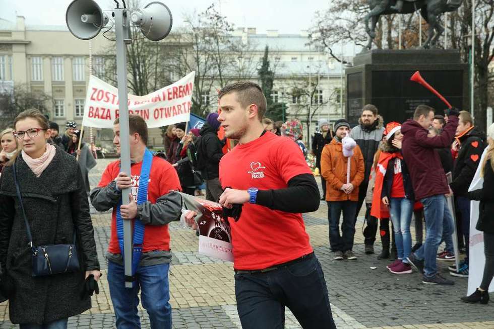  Marsz Szlachetnej Paczki  (zdjęcie 11) - Autor: Maciej Kaczanowski